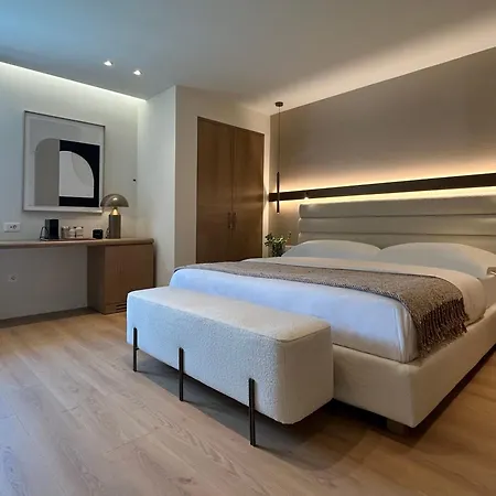 فندق Luxury White Tower *