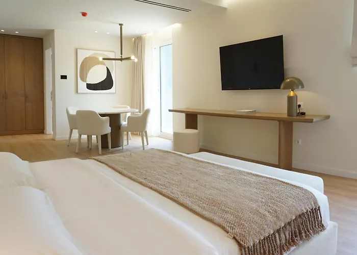 Luxury White Tower Салоники