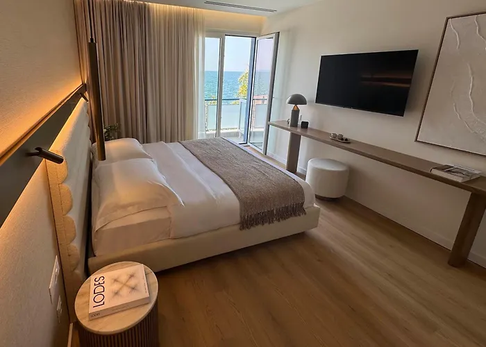 Luxury White Tower Апартаменты Салоники