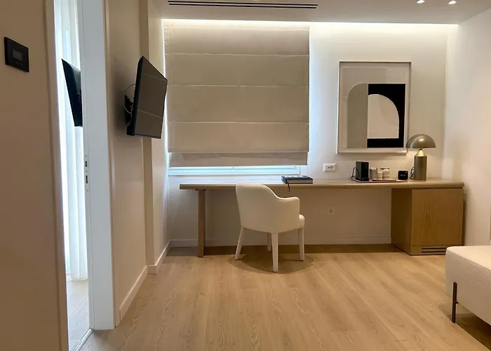 Luxury White Tower Салоники