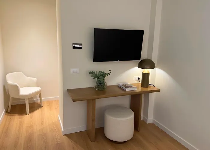 Luxury White Tower Салоники