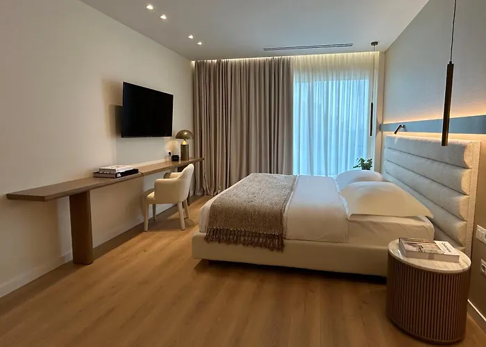 Luxury White Tower Салоники